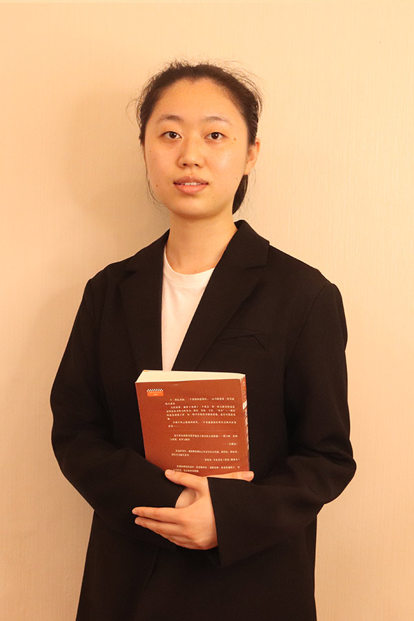 留坝梁艺 本科学历，优秀班主任